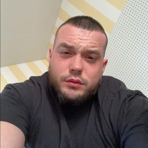 Meet your Posher, Derek